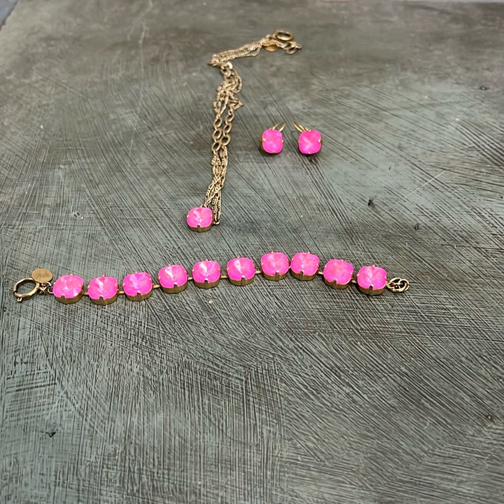 Hot pink Victoria Lynn set